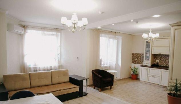 Квартира на продажу в Ростове-на-Дону, улица Малиновского, 66/1 фото №2